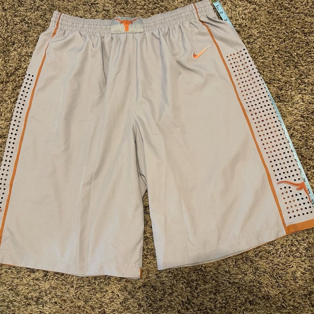 Air Jordan Mens XL University Of Texas Shorts EUC